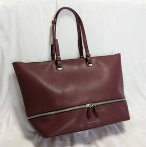 CHARLES & KEITH チャールズアンドキース ２ウェイジップ ダブルトップハンドルトート Two-Way Zip Double Top Handle Tote