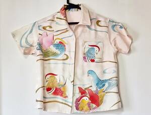 　アロハシャツ キッズアロハ　シルク絹の着物・反物から　3歳から6歳ぐらいまで　ゆったりサイズ　身幅４２　着尺４６　A