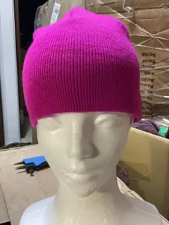 [1] NEON PINK BEANIE