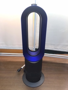 のK3877　　Dyson　AM09　Hot＋Cool　セラミックファンヒーター 