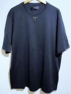 PRADA （プラダ）UJN861　メタルトライアングルプレート　Tシャツ【A31562-007】