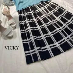 ビッキーVICKY ミモレ丈チェック柄プリーツスカート黒ブラック