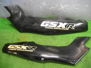 ◎スズキ　GSX-R250　GJ72A　シートカウル左右　ISB7550