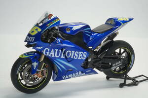 タミヤ 1/12 GAULOISES YAMAHA YZR-M1 