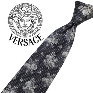 692/ 美品 GIANNI VERSACE ジャンニヴェルサーチ 中古 ネクタイ ワンポイント メドューサ ネコポス可　