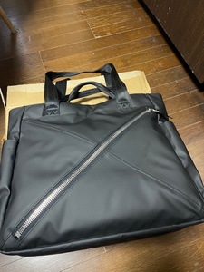 新品同様　　Samsonite サムソナイト REDレッド トートバッグ 　2WAY バイアスメタル3 軽量 大容量 