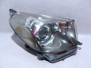 HD49935　KGJ10　iQ　HID　ヘッドライト　右　KOITO 74-2　81110-74020