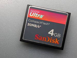 SanDisk CompactFlash Ultra 4GB CFカード ケース付き サンディスク コンパクトフラッシュ メモリーカード 動作確認済み