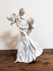 LLADRO リヤドロ No.6858 『幸せの瞬間』 フィギュリン 置物