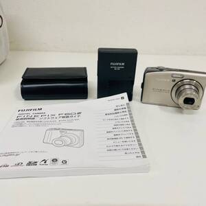 FUJIFILM　FINEPIX　F60fd　富士フイルム　ファインピクス　動作確認済　シルバー　F＝8-24㎜　1：2.8-5.1　SDカード　ケース付【7996】