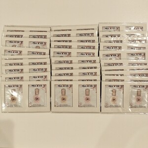 【0.4ml×60包】24ml ポール＆ジョー モイスチュアライジング プライマー00&01 新品　化粧下地　サンプル　VOCE 10月号　付録　送料無料