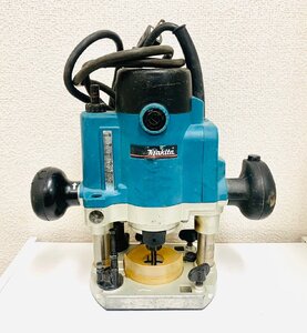 【N4402】1円～ makita/マキタ 8mm 電動ルーター RP0910 付属欠品有 動作確認済 電動工具 大工道具 DIY 面取り 溝切り 切断機