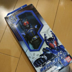 仮面ライダーガタック　ライダーフォーム　ソフビ人形