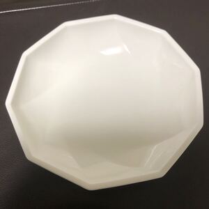 Original Bone china 直径約21.3 cm高さ約5.0cm日本製極美品、ノークレーム&ノーリターンをよろしくお願いします。