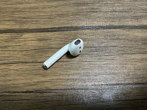 A131 Apple純正 AirPods 第1世代 イヤホン MMEF2J/A 右耳のみ　A1523 美品　即決送料無料