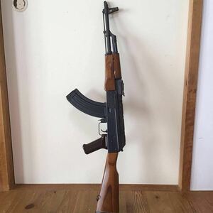 BOLT AKM B.R.S.S 電動ガン フルメタル リアルウッド 多弾マガジン 中古品