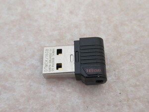 ・XE2 1177 ∞ 保証有 サクサ Saxa PLATIA　耐久USB 16GB(DTMCK/16GB) ・祝10000！取引突破！！