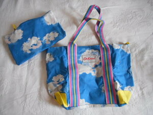 ☆ポーチ入りのハンドバッグ☆　クラウドブルー（青空+白雲）／Cath Kidston(キャス・キッドソン)