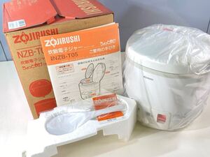 ★未使用品 ZOJIRUSHI 象印 NZB-T05 炊飯電子 電子ジャー 炊飯器 保温ジャー 0.09L~0.54L ホワイト 当時物 レトロ 昭和 現状品 管理TO923