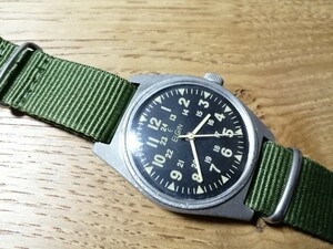 アンティーク　エルジン　ELGIN 軍用時計　自動巻き　カーキ　ベトナム戦争　ミリタリーウォッチ　ヴィンテージ　メンズ　腕時計　アメリカ