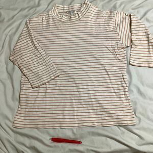 七分袖カットソー　七分袖Tシャツ　500円超10％オマケ　実肩幅42身幅50着丈58袖36cm タートルネック　M 綿100％　白と朱横縞　襟劣化有