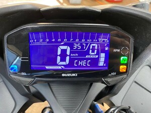 スズキ　GSX R125　DL32D　スピードメーター　デジタルメーター　電装　23年登録車　SUZUKI　純正　部品　パーツ