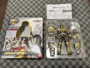 【開封美品】 キャストオフライダー 仮面ライダーザビー 仮面ライダーカブト バンダイ